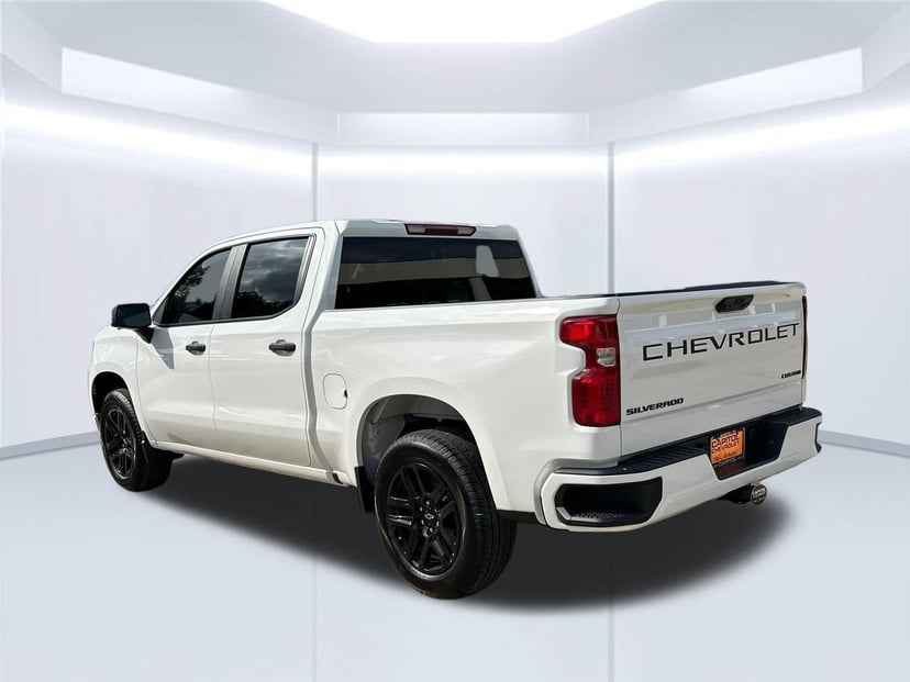 2026 Chevrolet Silverado 1500 - Image 2