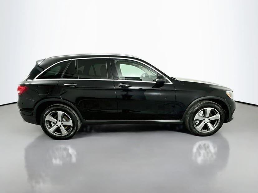 2016 Mercedes-Benz GLC - Image 2