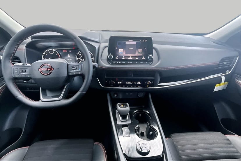 2026 Nissan Rogue - Image 2