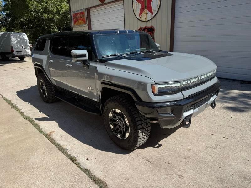 2025 GMC Hummer EV - Image 1