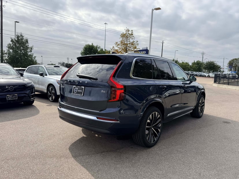 2026 Volvo XC90 - Image 3