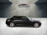2021 Chrysler 300 - Preview 8