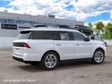 2027 Lincoln Navigator - Preview 6