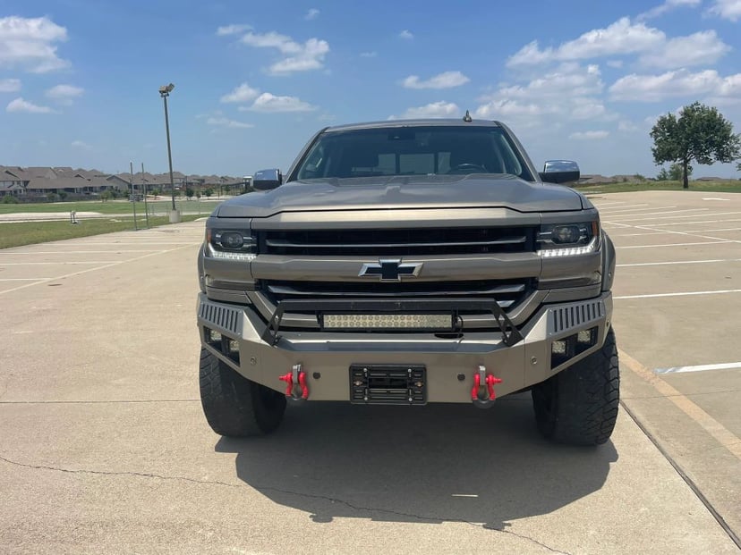 2017 Chevrolet Silverado 1500 - Image 2