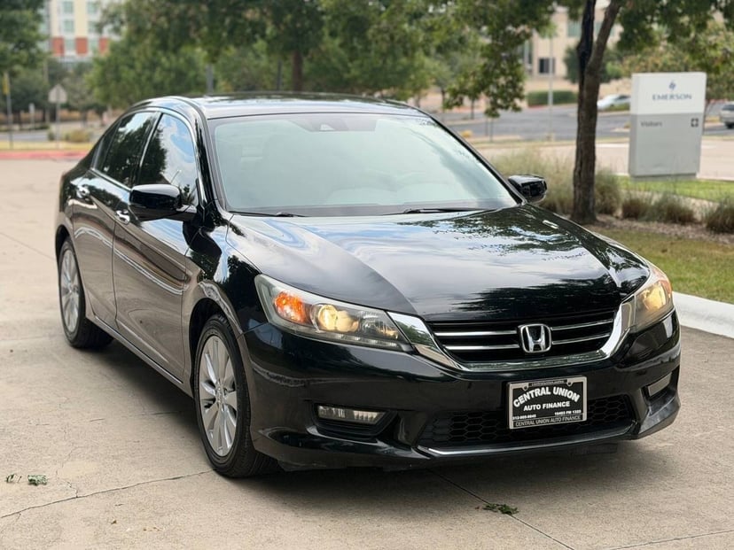 2015 Honda Accord - Image 1