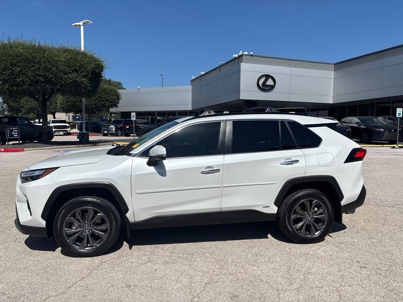 2025 Toyota RAV4 - Image 1