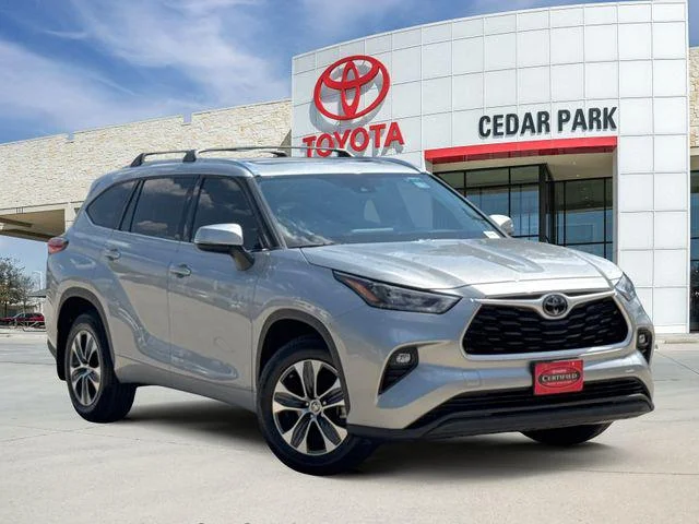 2020 Toyota Highlander - Image 1