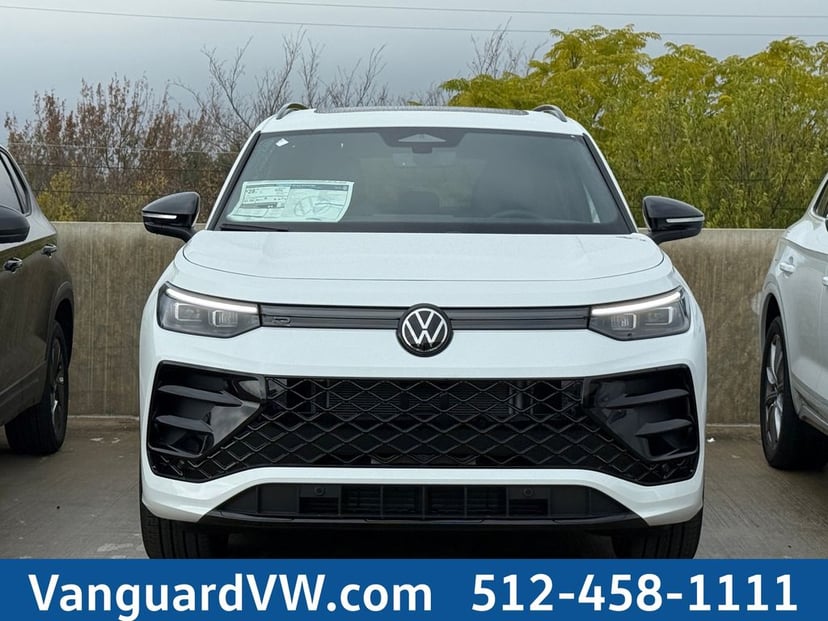 2026 Volkswagen Tiguan - Image 2