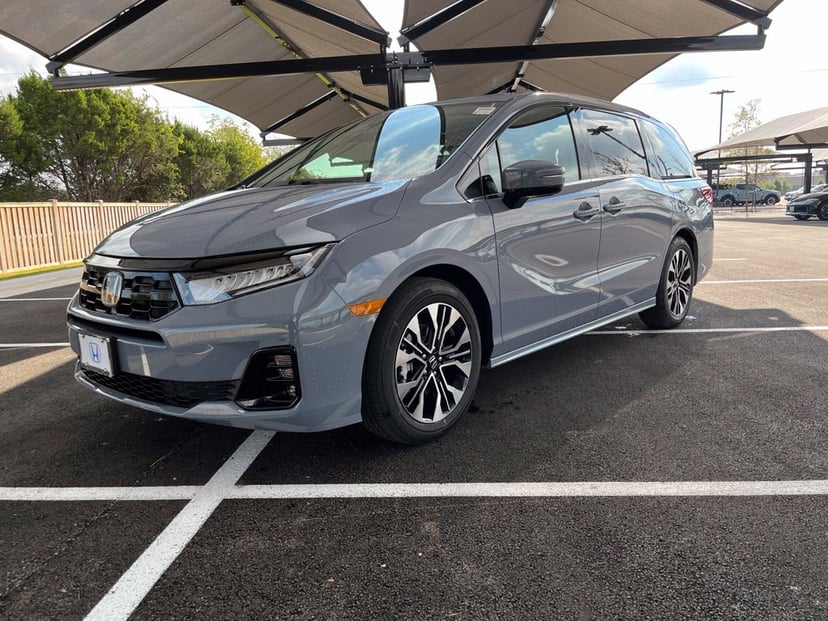 2027 Honda Odyssey - Image 1
