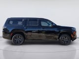 2026 Jeep Grand Wagoneer - Preview 6