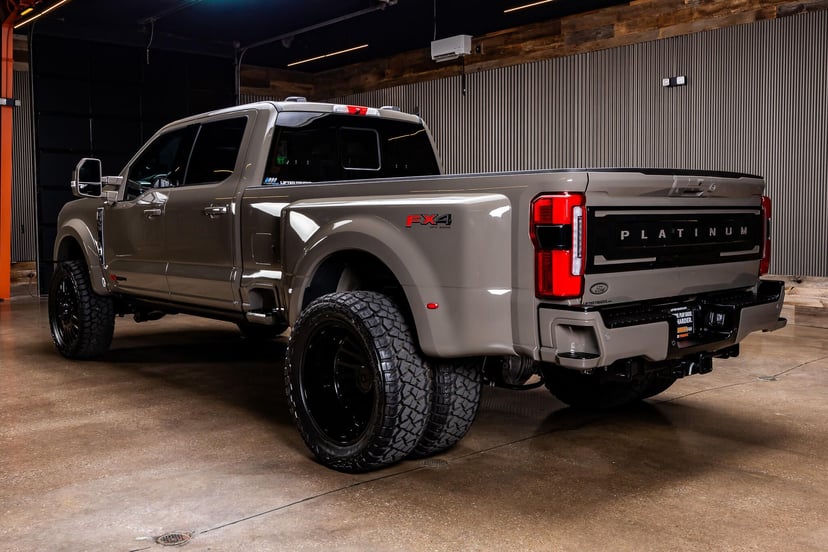 2026 Ford F-450 - Image 1