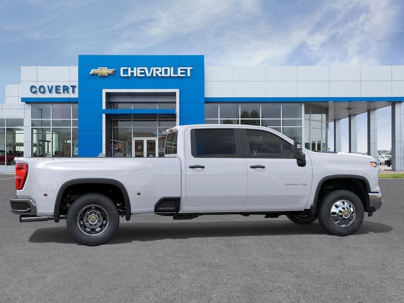 2026 Chevrolet Silverado 3500 HD - Image 2