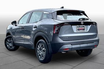 2026 Nissan Kicks MPV - Image 2
