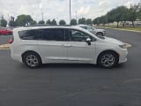 2023 Chrysler Pacifica - Preview 4