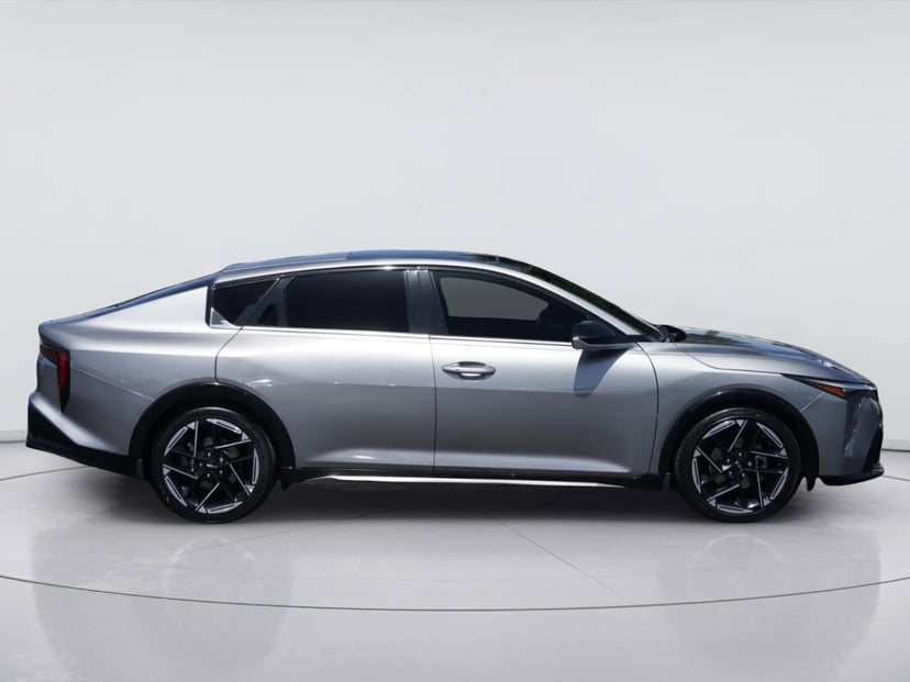 2025 Kia K4 - Image 2