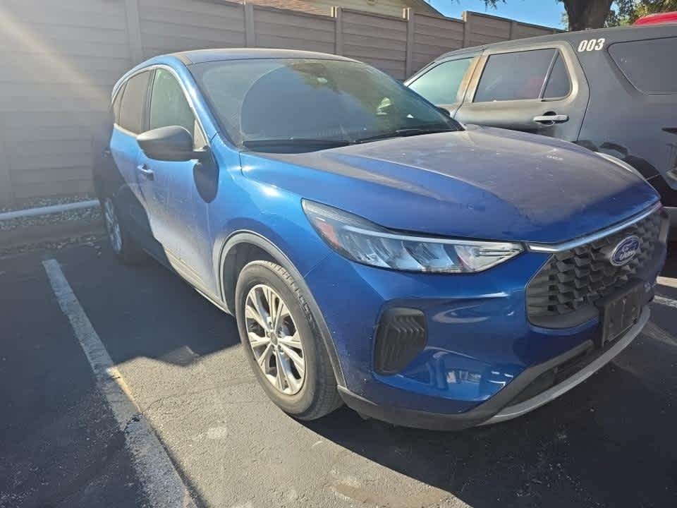 2023 Ford Escape - Image 1