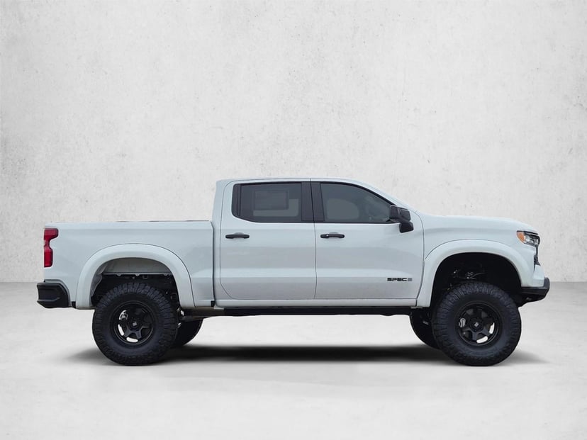 2026 Chevrolet Silverado 1500 - Image 2