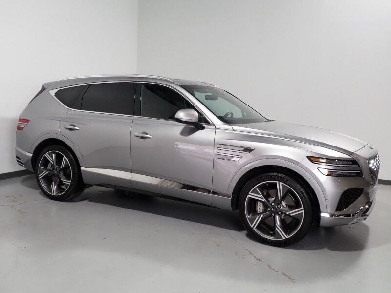 2025 Genesis GV80 3.5T Prestige AWD - Image 3