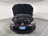 2017 Volkswagen Golf GTI - Preview 8