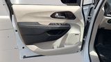 2023 Chrysler Pacifica - Preview 9
