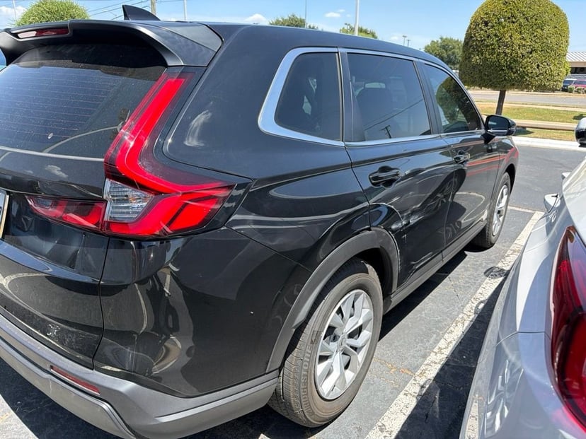 2023 Honda CR-V - Image 3
