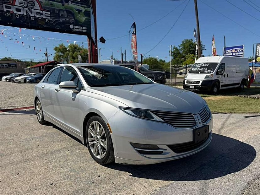 2016 Lincoln MKZ - Image 1