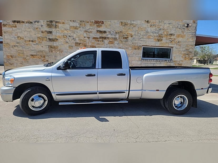 2007 Dodge Ram - Image 2