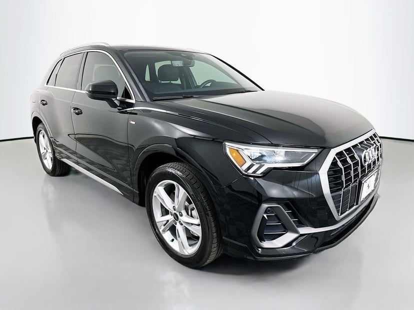 2024 Audi Q3 - Image 2