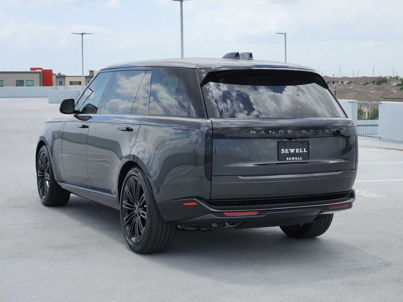 2026 Land Rover Range Rover - Image 3