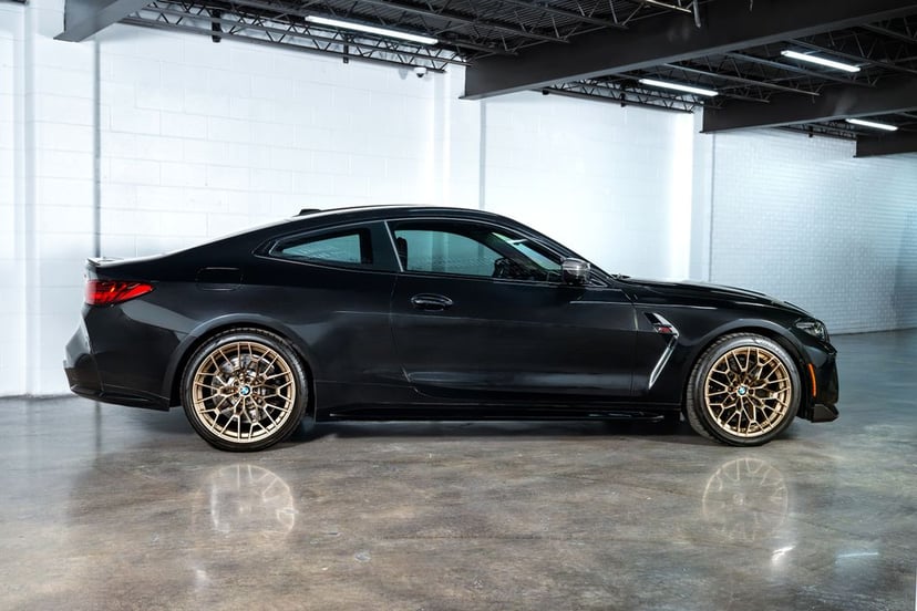 2025 BMW M4 - Image 2