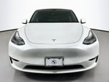 2025 Tesla Model Y - Preview 3