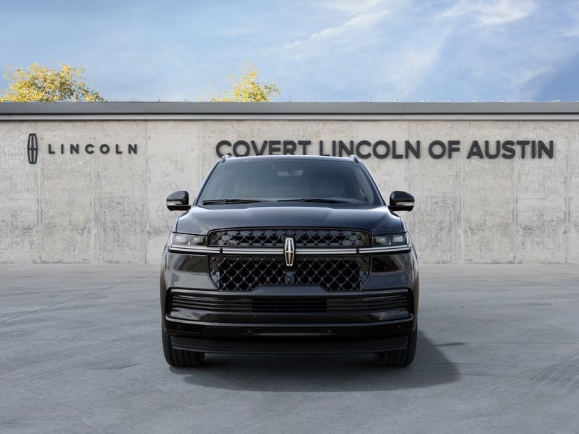 2027 Lincoln Navigator L - Image 3