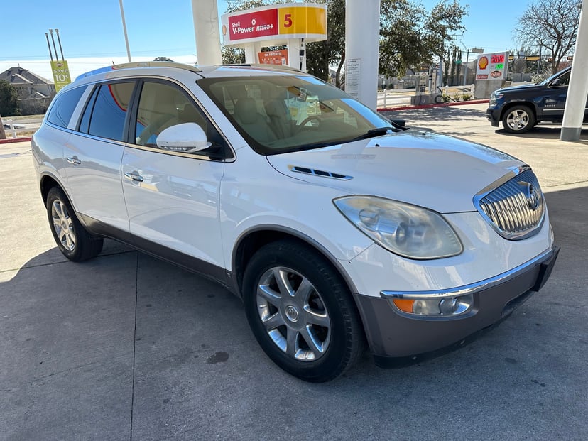 2010 Buick Enclave - Image 1