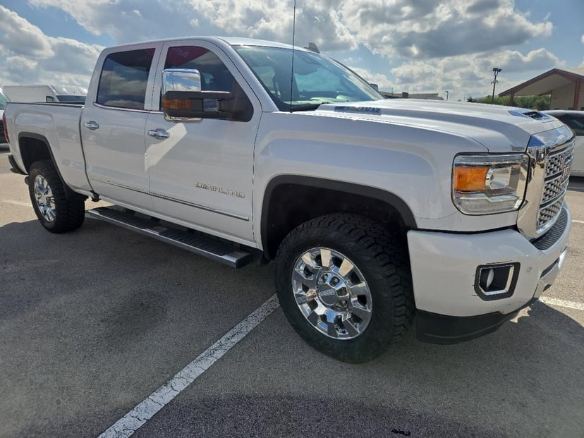 2018 GMC Sierra - Image 1