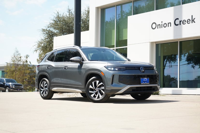 2026 Volkswagen Tiguan - Image 1