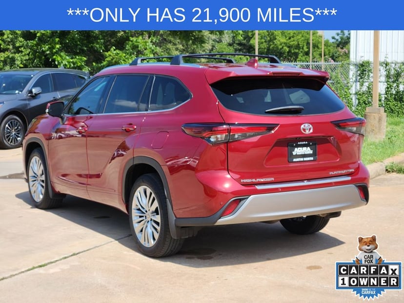 2024 Toyota Highlander - Image 3
