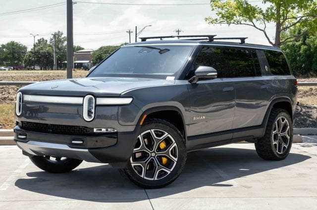 2023 Rivian R1S - Image 1