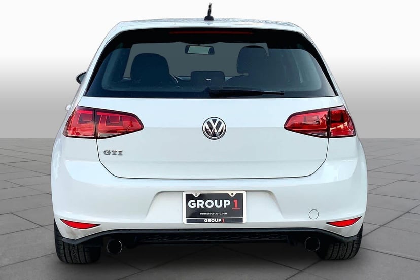 2017 Volkswagen Golf GTI - Image 3