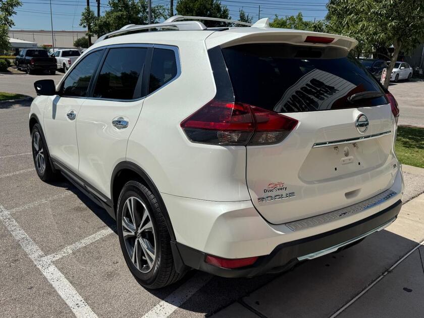 2018 Nissan Rogue - Image 3