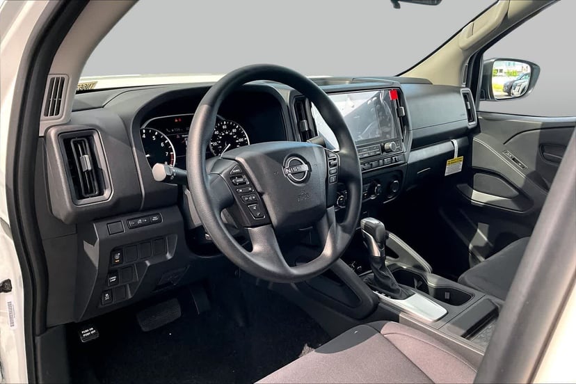 2026 Nissan Frontier - Image 3
