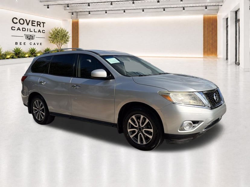 2015 Nissan Pathfinder - Image 1