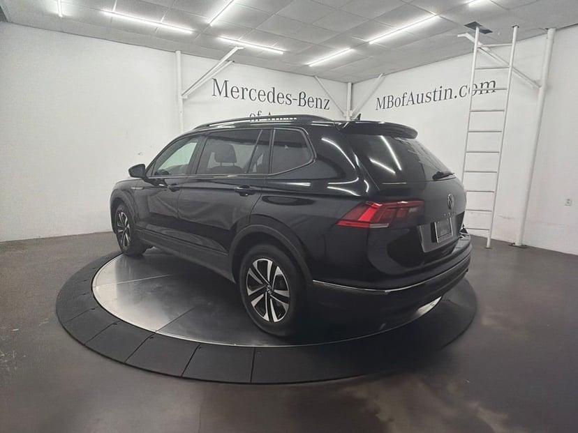 2024 Volkswagen Tiguan - Image 3
