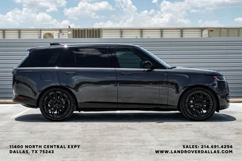 2026 Land Rover Range Rover - Image 2