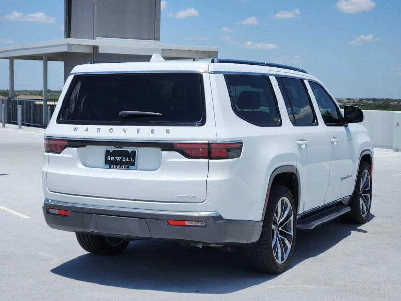 2022 Dodge Wagoneer - Image 3