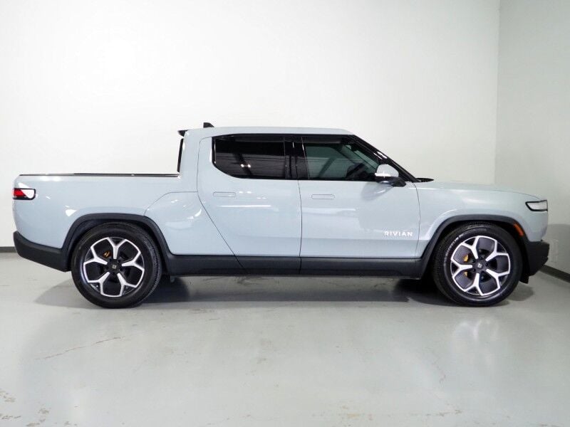 2022 RIVIAN r1t - Image 2