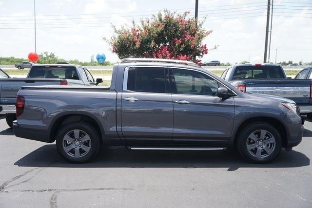 2020 Honda Ridgeline - Image 2