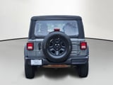 2023 Jeep Wrangler - Preview 5