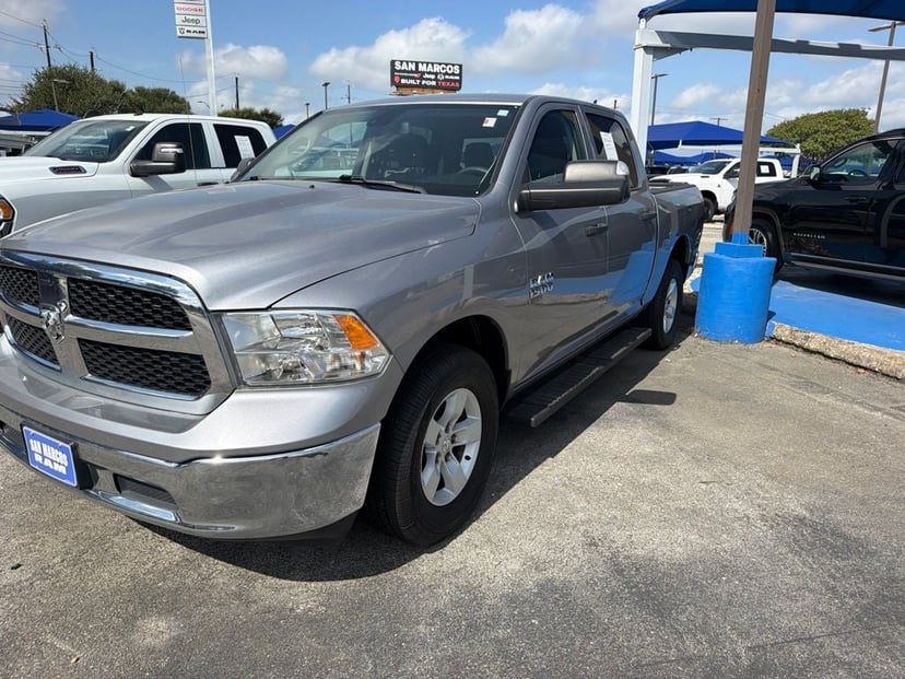 2023 Ram 1500 - Image 3