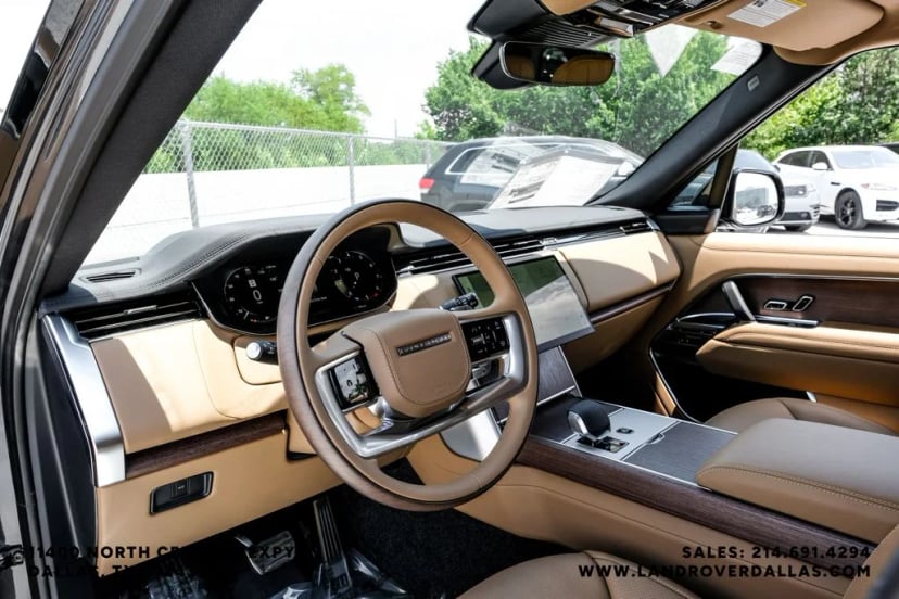 2026 Land Rover Range Rover - Image 3