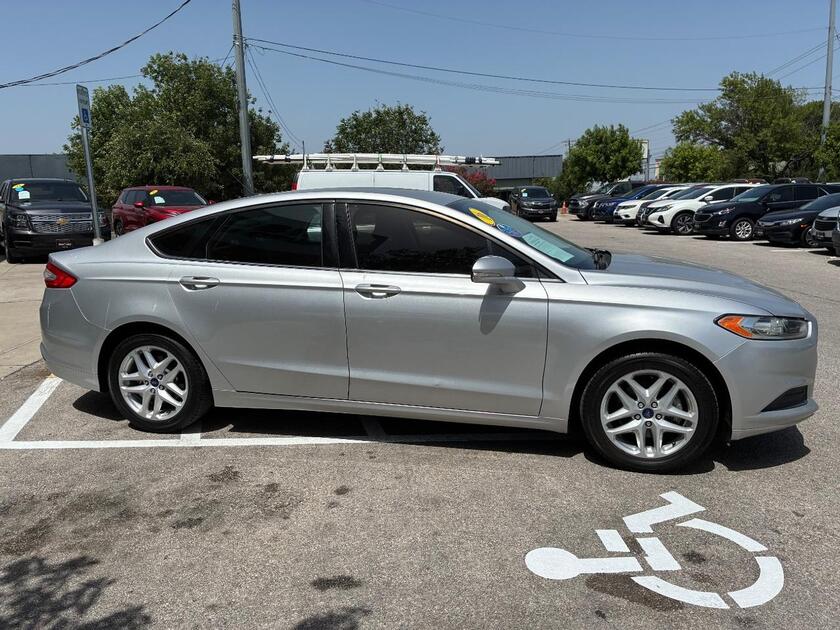 2016 Ford Fusion - Image 3